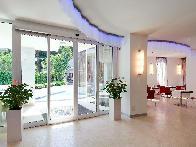 Mercure Rimini Lungomare image
