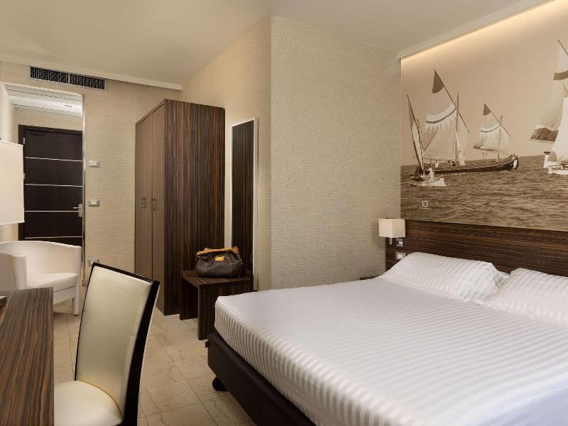 Mercure Rimini Lungomare image