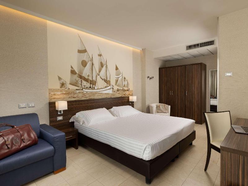 Mercure Rimini Lungomare image