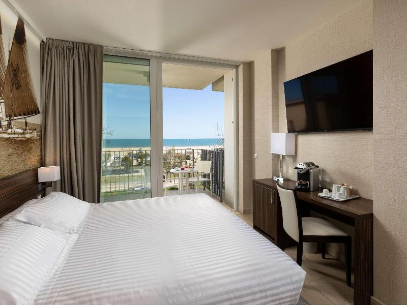 Mercure Rimini Lungomare image