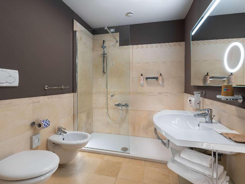 Mercure Rimini Lungomare image