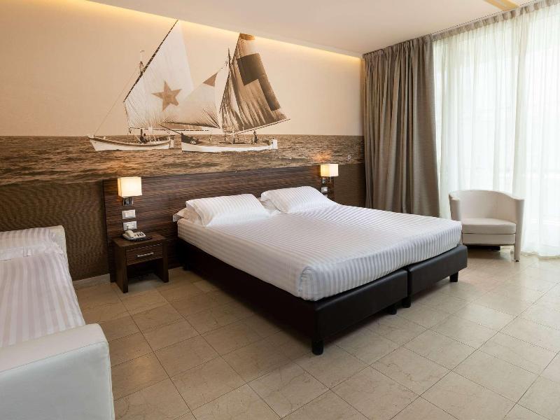 Mercure Rimini Lungomare image
