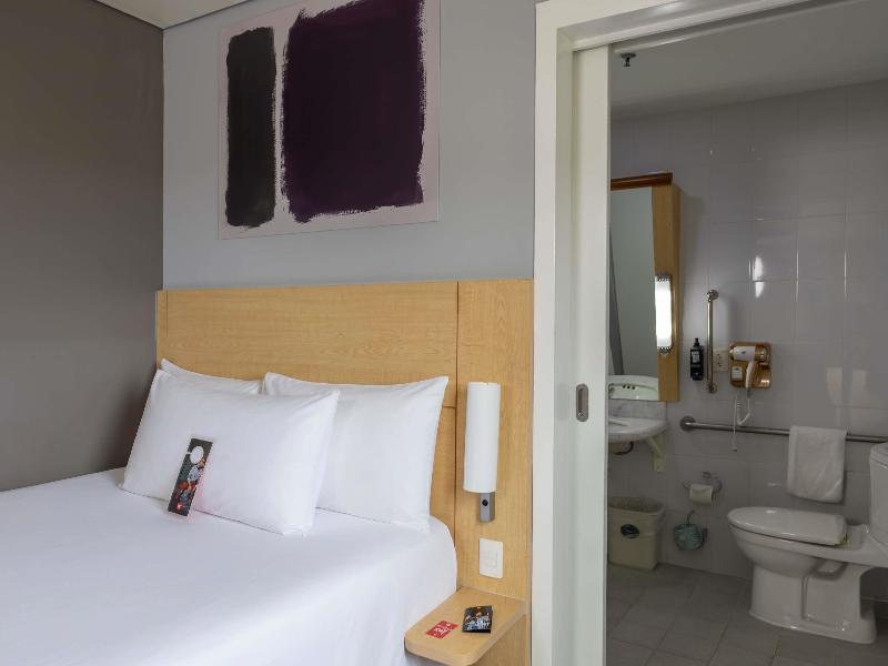 Ibis Hermosillo image