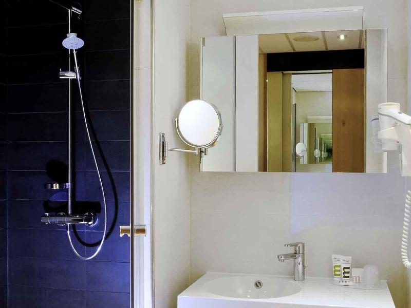 Mercure Hotel Schiphol Terminal image