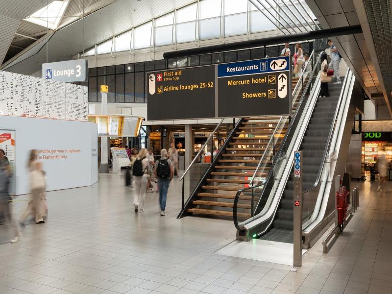 Mercure Hotel Schiphol Terminal image