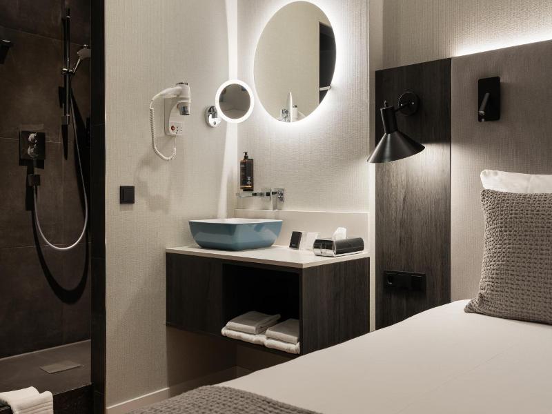 Mercure Hotel Schiphol Terminal image