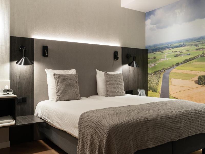 Mercure Hotel Schiphol Terminal image