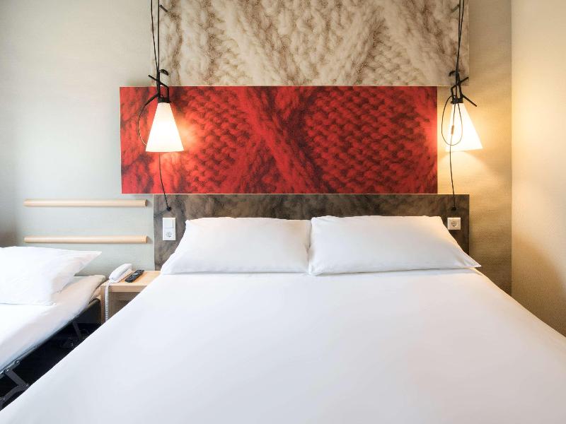 ibis Tilburg image