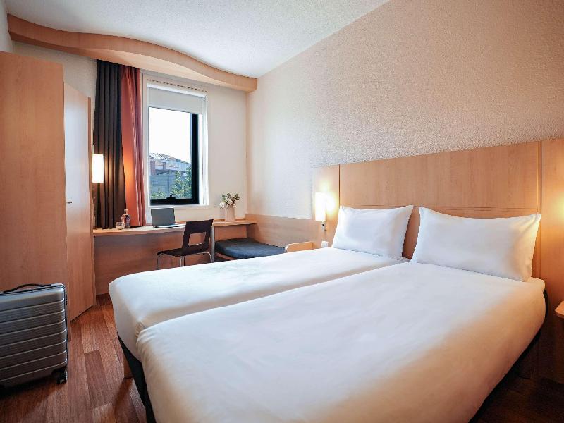 ibis Porto Centro image