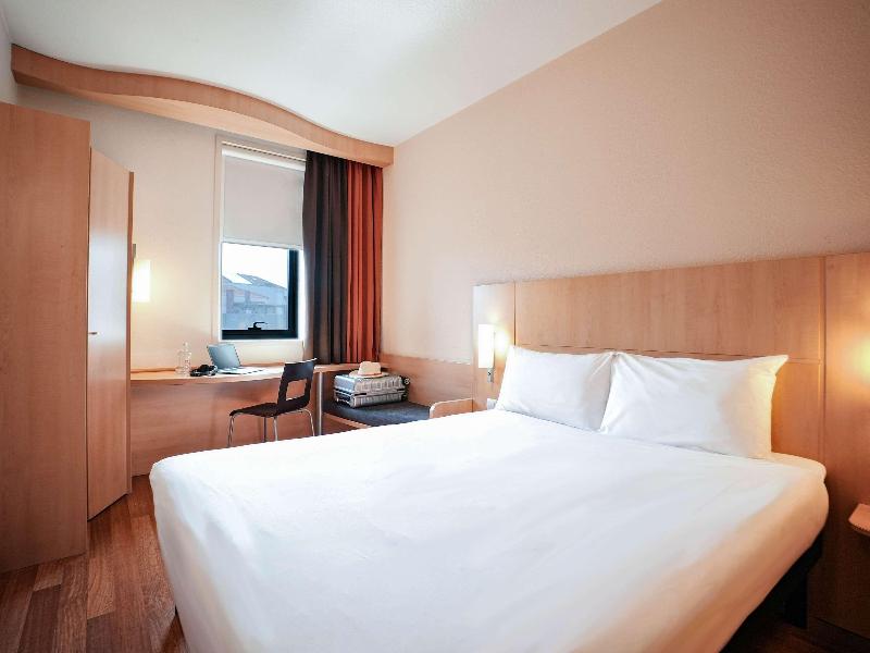 ibis Porto Centro image