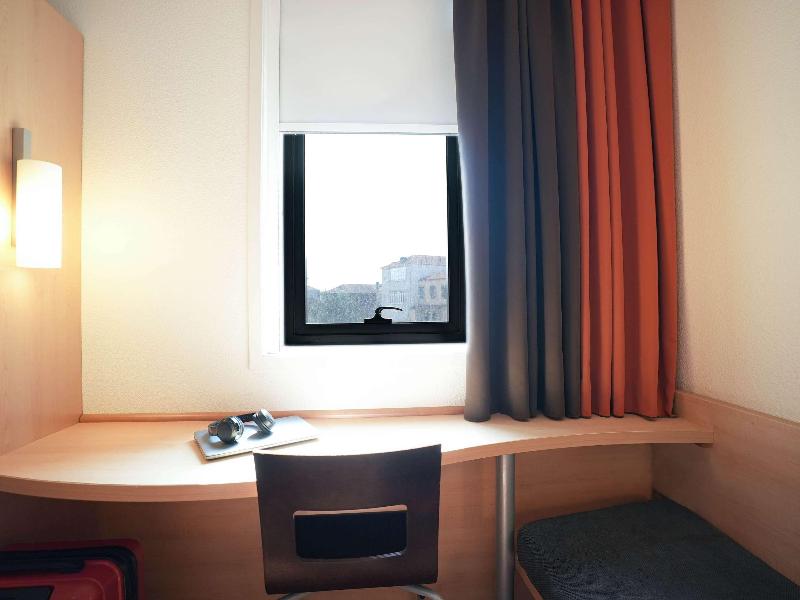 ibis Porto Centro image