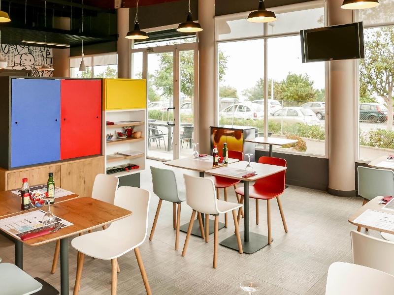 ibis Alicante image