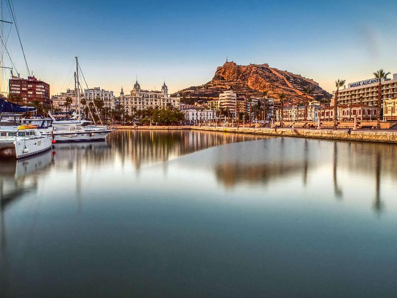 ibis Alicante image