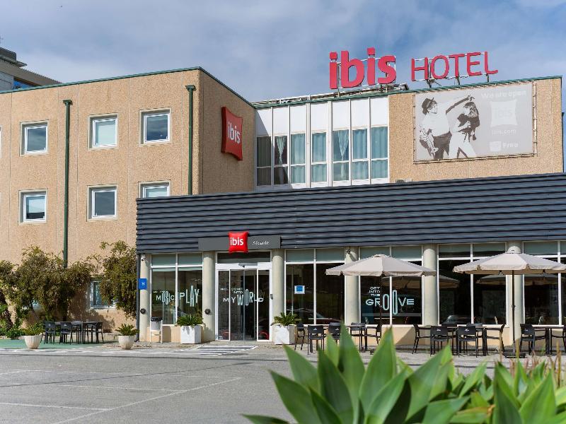Ibis Alicante image