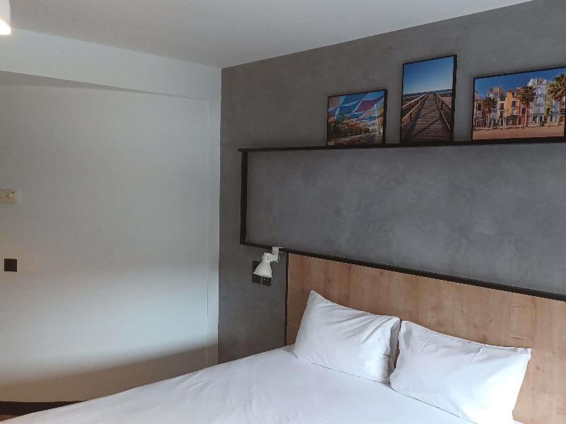 ibis Alicante image