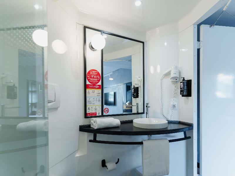 Ibis Alicante image