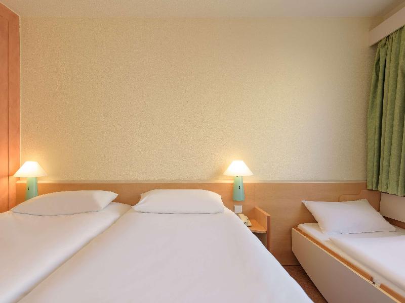 ibis Alicante image