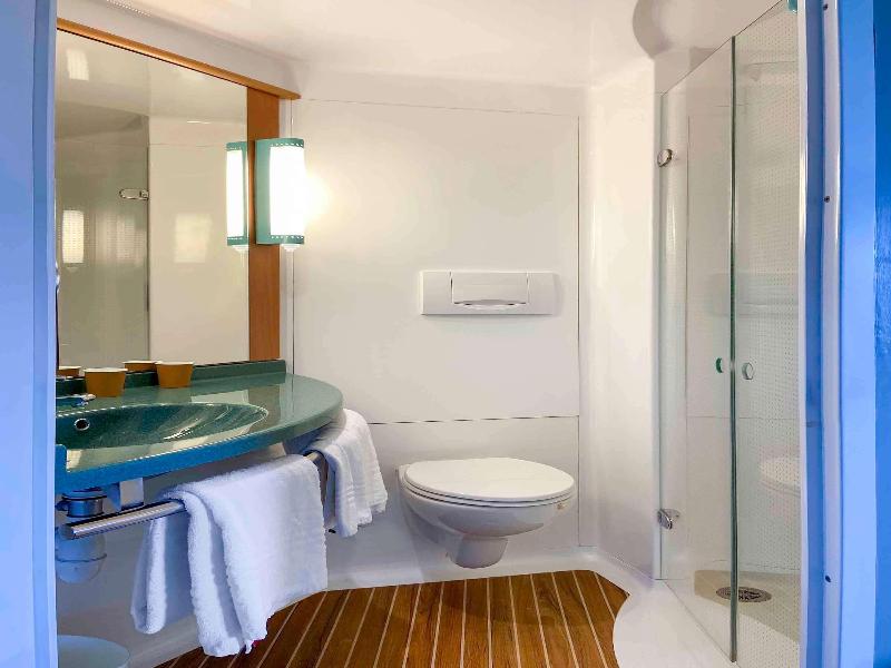ibis Alicante image