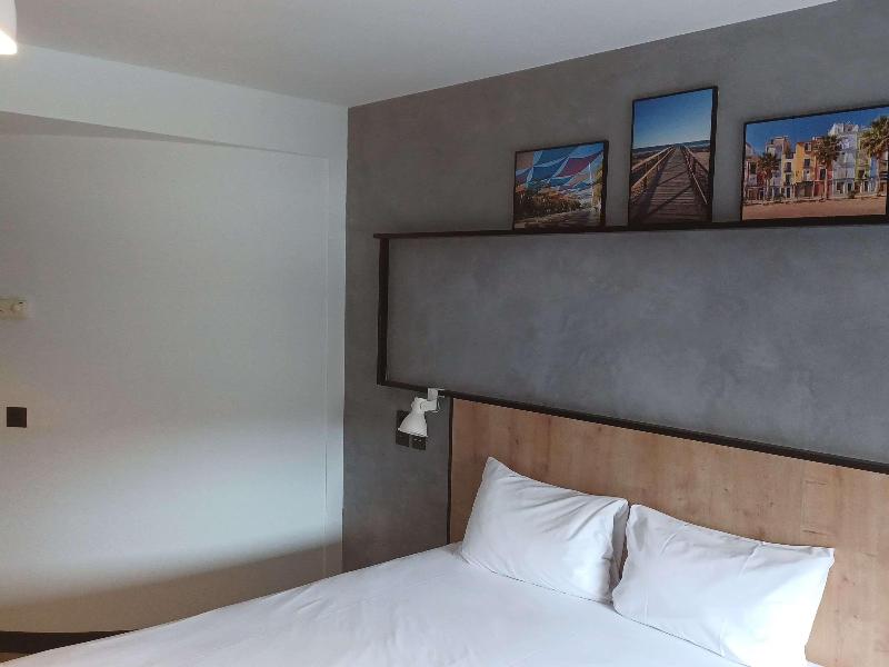 ibis Alicante image