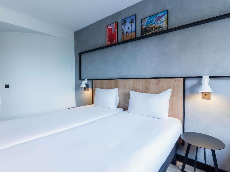 Ibis Alicante image