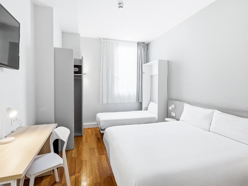 B&B HOTEL Barcelona Mataró image