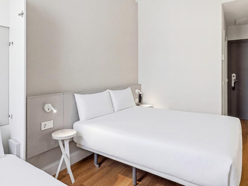 B&B HOTEL Barcelona Mataró image