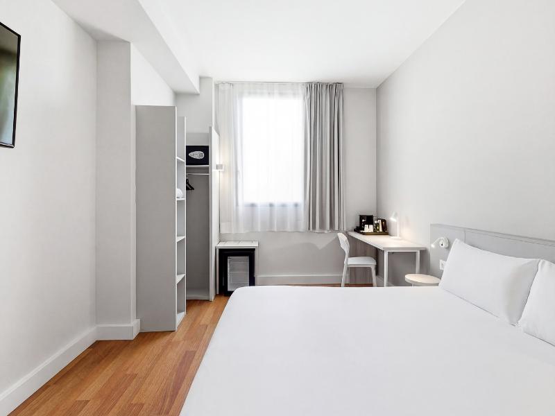 B&B HOTEL Barcelona Mataró image