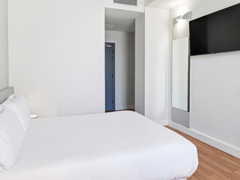 B&B HOTEL Barcelona Mataró image