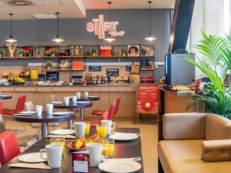 ibis Barcelona Meridiana image