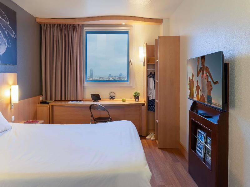 ibis Barcelona Meridiana image