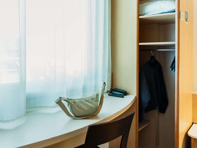 Ibis Barcelona Molins De Rei image