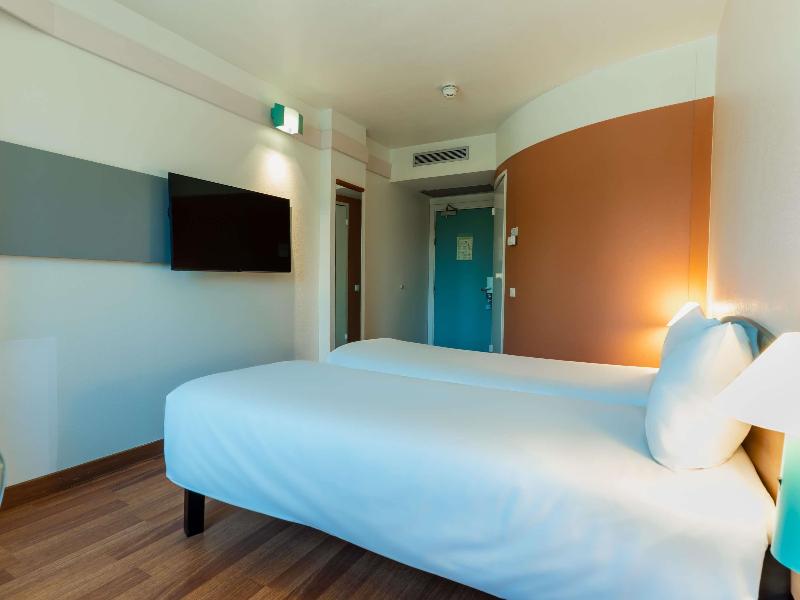 Ibis Barcelona Molins De Rei image