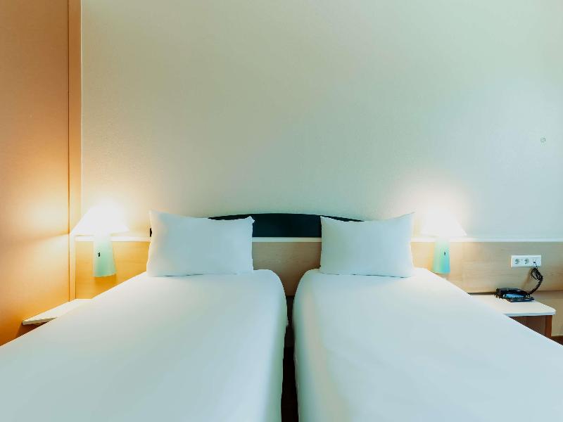 Ibis Barcelona Molins De Rei image