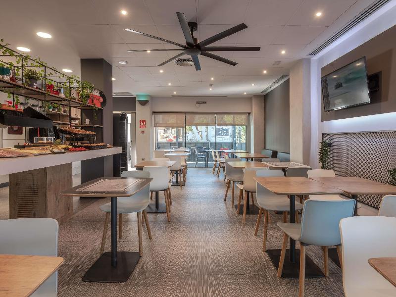 Ibis Barcelona Montmelo image