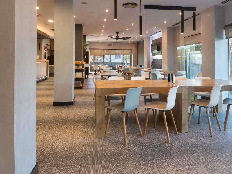 Ibis Barcelona Montmelo image