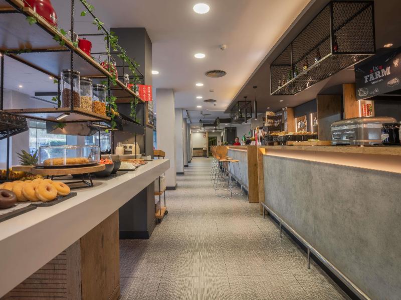 Ibis Barcelona Montmelo image