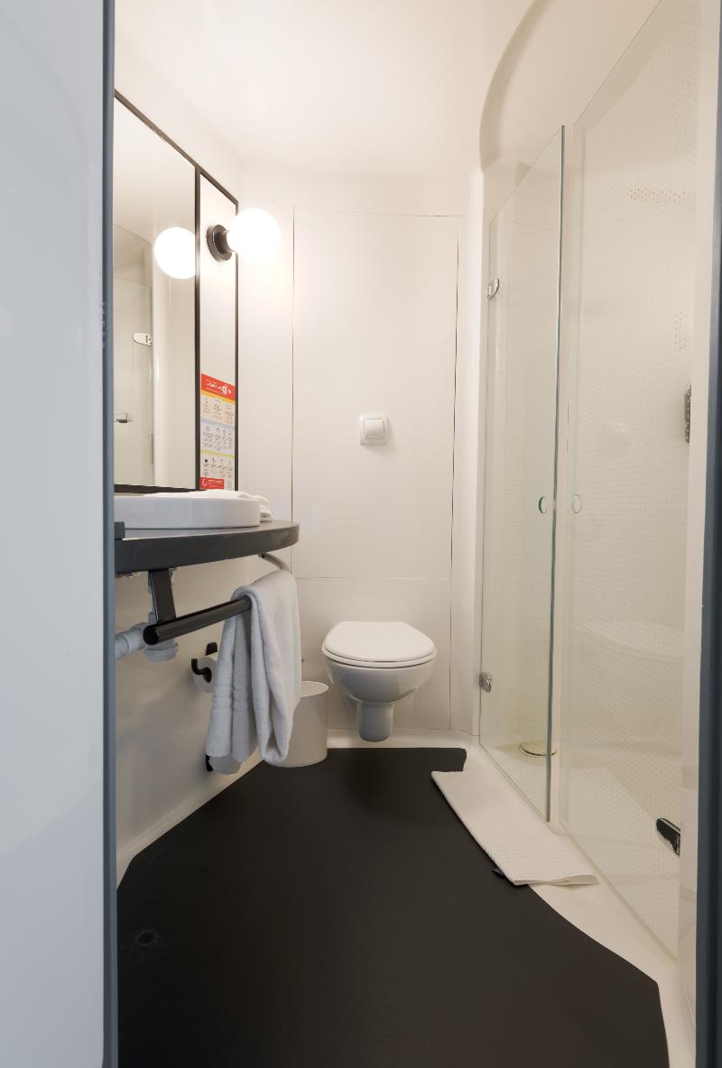 Ibis Barcelona Montmelo image