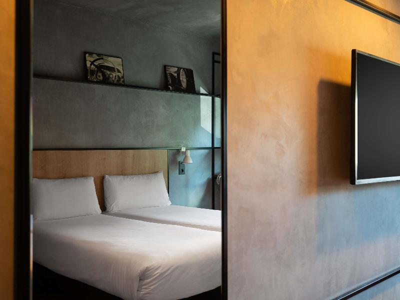 Ibis Barcelona Montmelo image