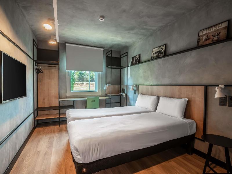 Ibis Barcelona Montmelo image