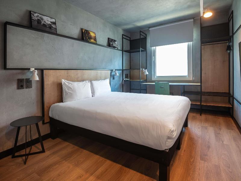 Ibis Barcelona Montmelo image