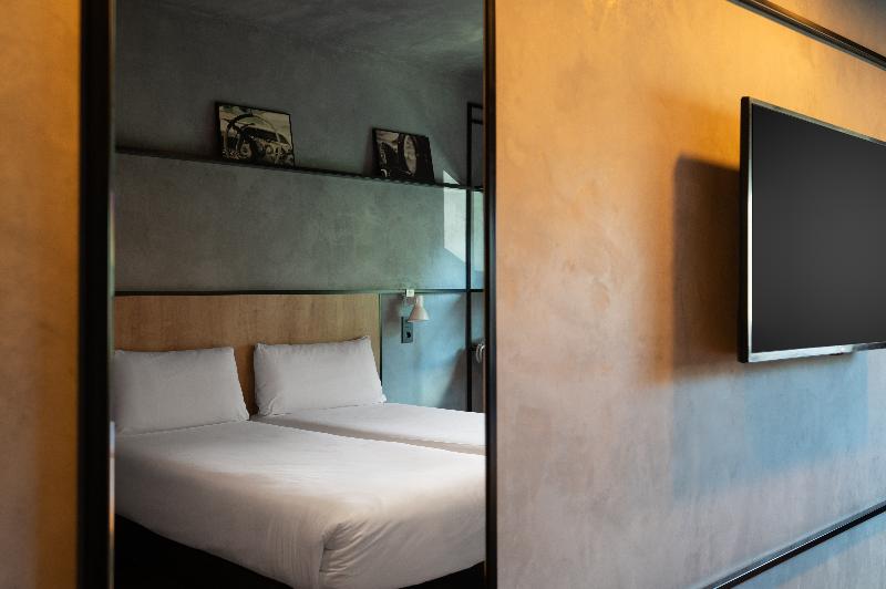 Ibis Barcelona Montmelo image