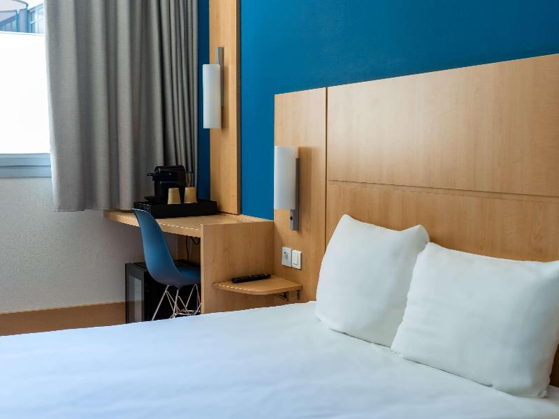 Ibis Barcelona Pza Glories 22 image