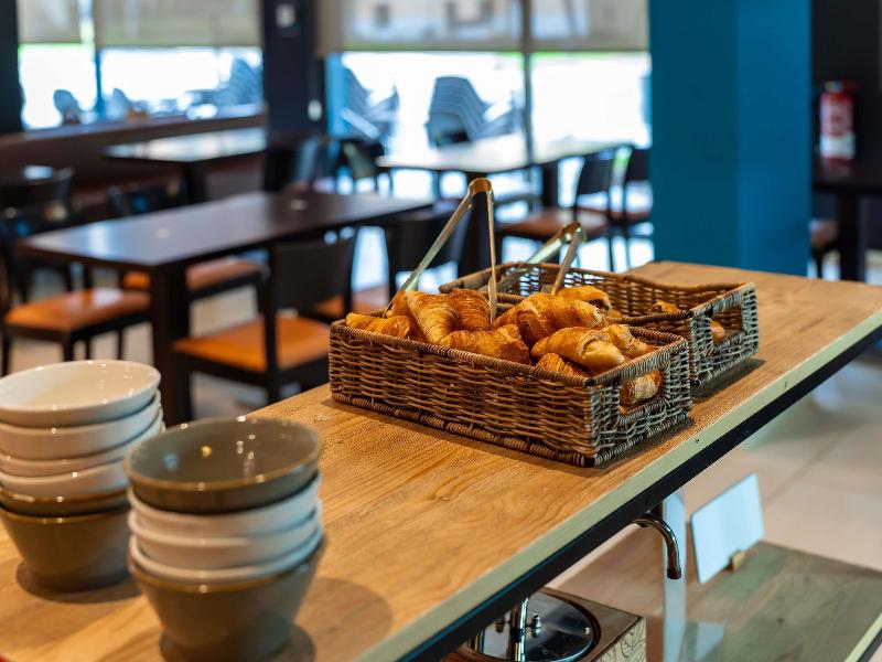 Ibis Barcelona Ripollet image
