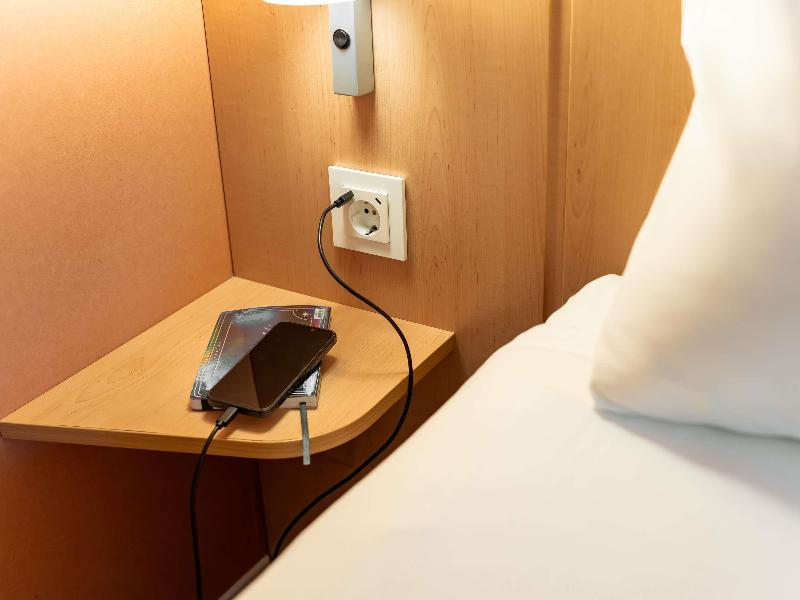 Ibis Barcelona Ripollet image
