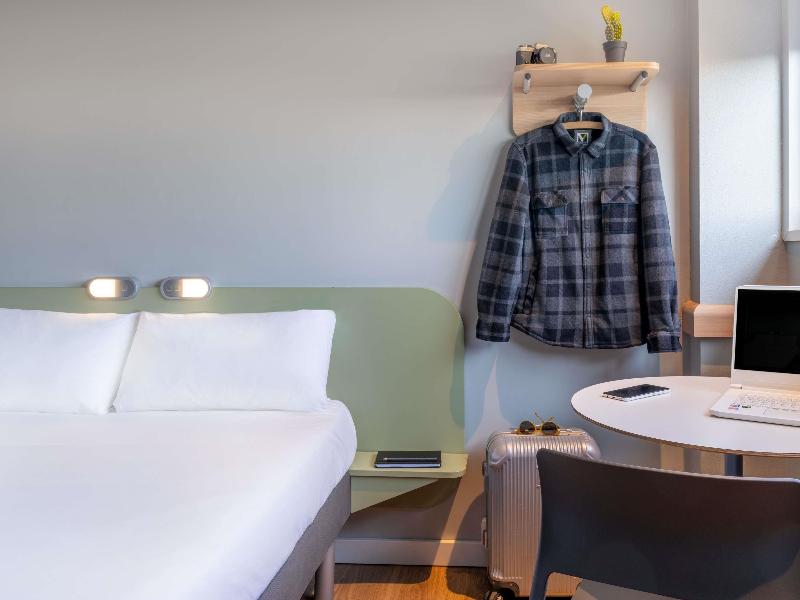 ibis budget Barcelona Viladecans image