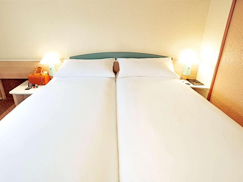 Ibis Granada