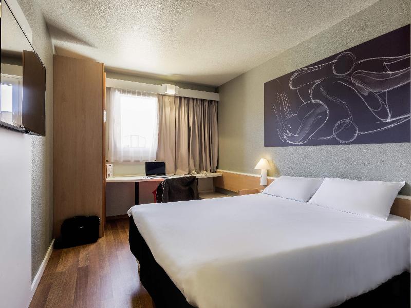 Ibis Granada image