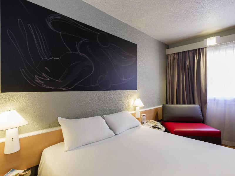 Ibis Granada image