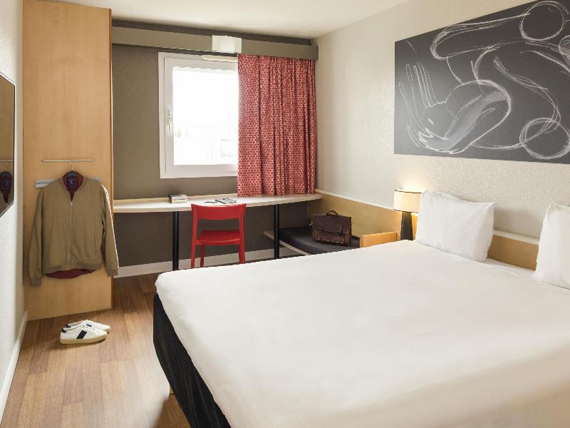 ibis Madrid Fuenlabrada image