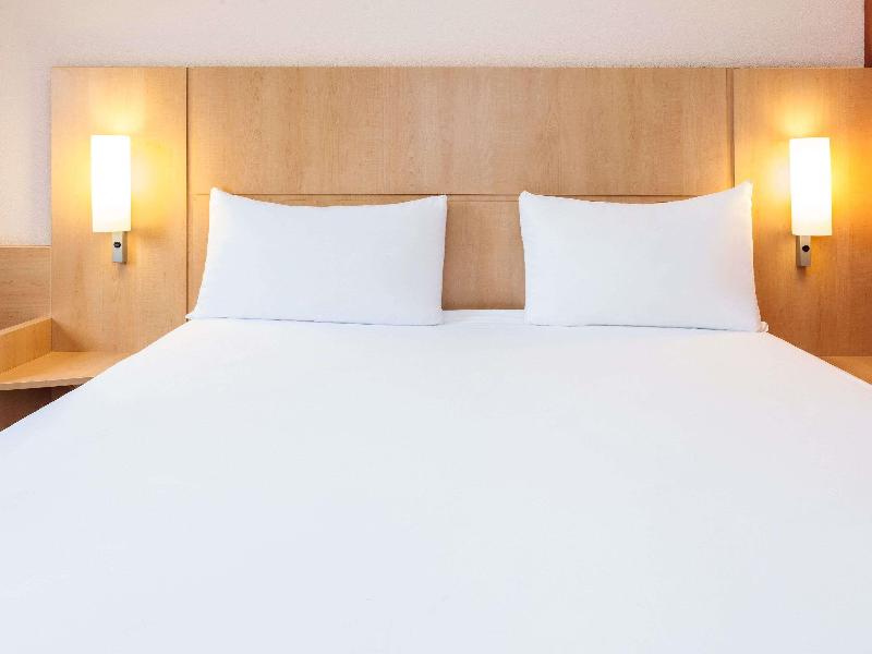 Ibis Madrid Calle Alcala image